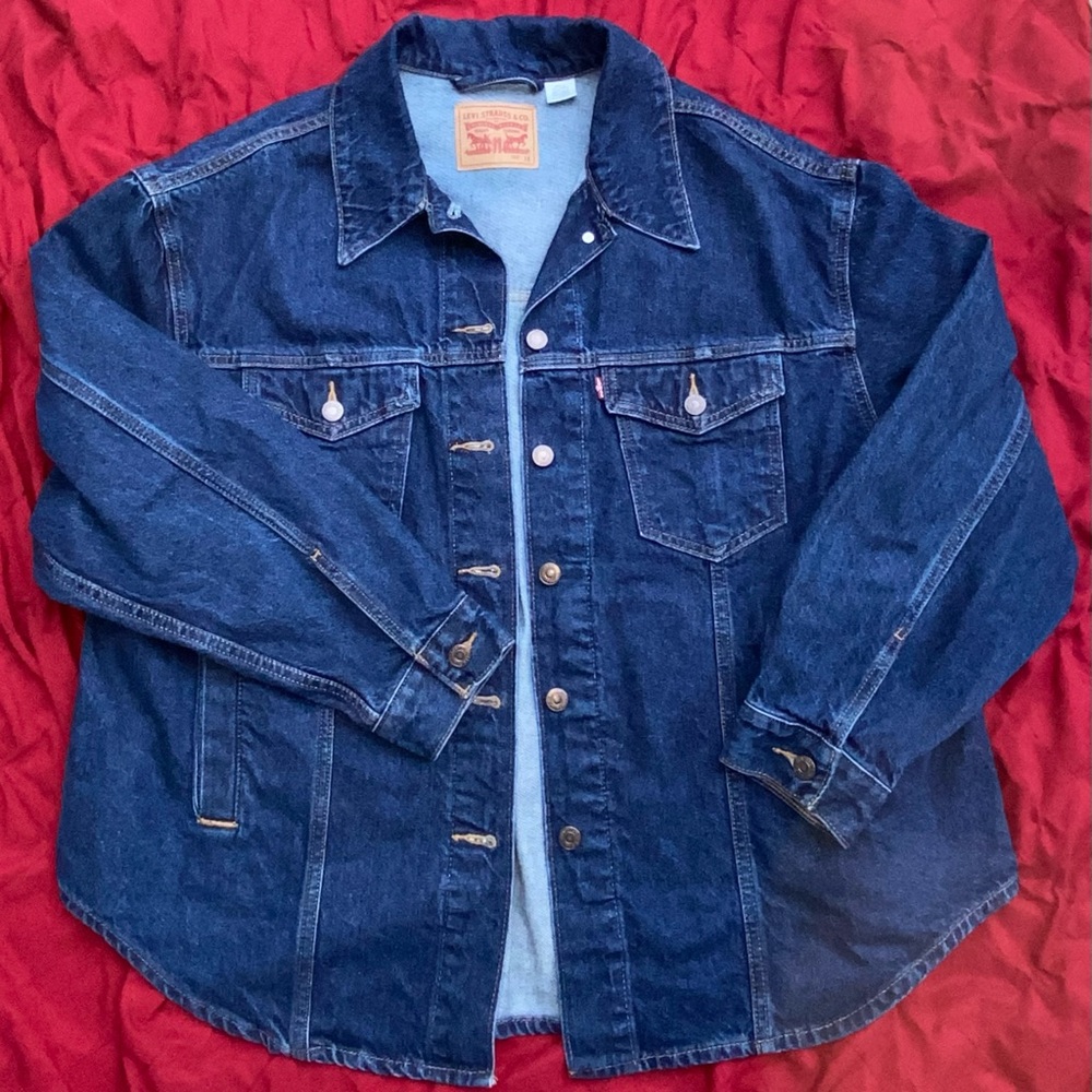Levi’s Women's Trucker Jacket Medium Blue Wash 5 Pocket Denim Jean Jacket 1X/2X